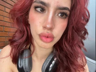 Elodie_Roussee live cam video preview