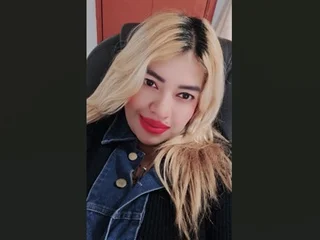 LadyBigTitts live cam video preview