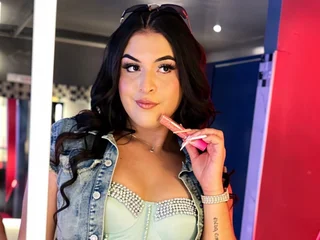 Madam_osher live cam video preview