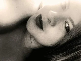 Mia_Multisquirter video
