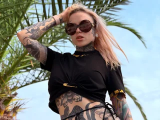 UrAlexis video
