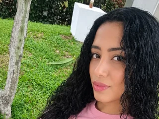 catalinakan18 live cam video preview