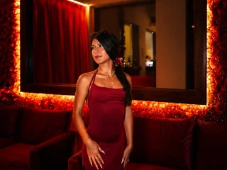 Emalu_joness Petite webcam from Colombia