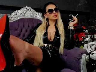 LexaSawyer Leather webcam from Romania