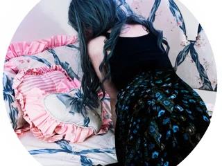 LovaLust webcam profile - Canadian