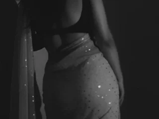 Zara369 Curvy webcam from India